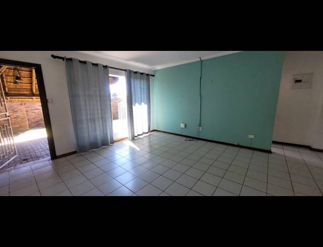 2 BEDROOM TOWNHOUSE FOR SALE IN MAYBERRY PARK